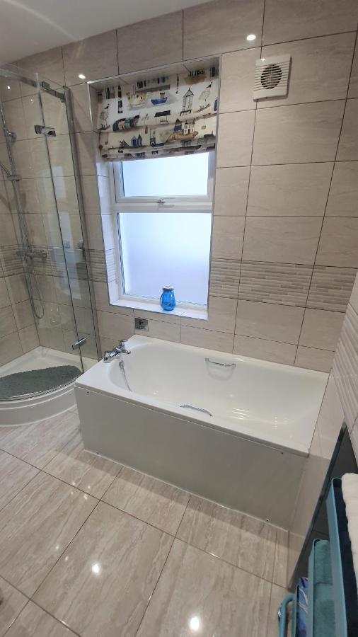 Quay View Apartment Weymouth Bagian luar foto