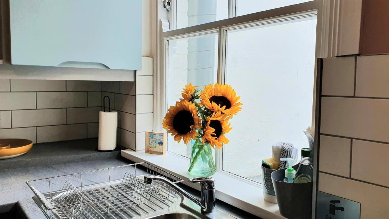 Quay View Apartment Weymouth Bagian luar foto